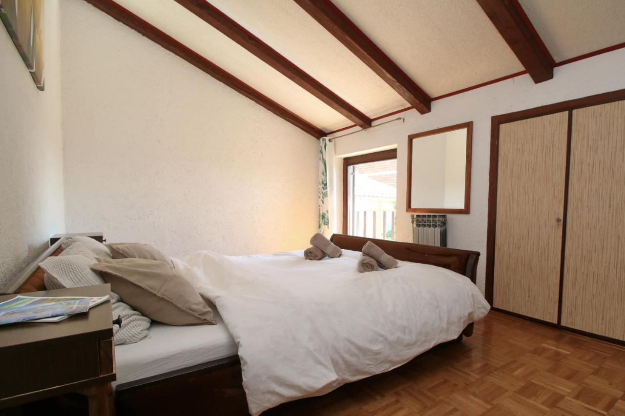 Apartment Nana Ровинь Экстерьер фото